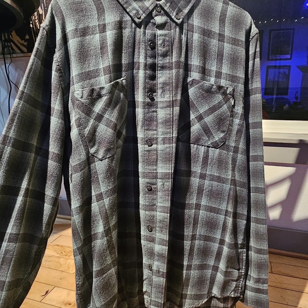 Vans Men's Black and Gray/Green Plaid Button Down Shirt